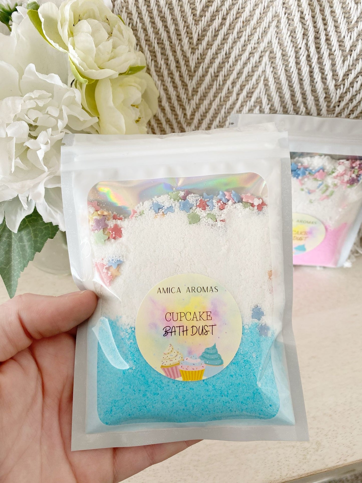Vanilla cupcake bath dust