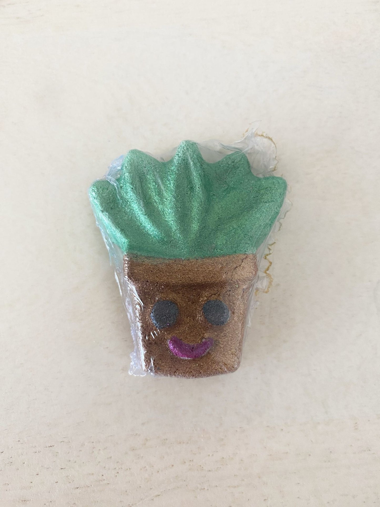 Pot plant mini bath bomb