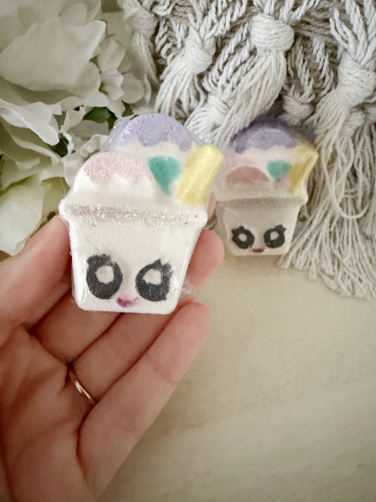 Ice cream tub mini bath bomb